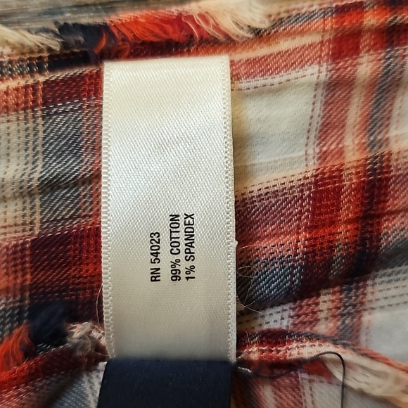 GAP Red and White Plaid Scarf - Picture 4 of 6